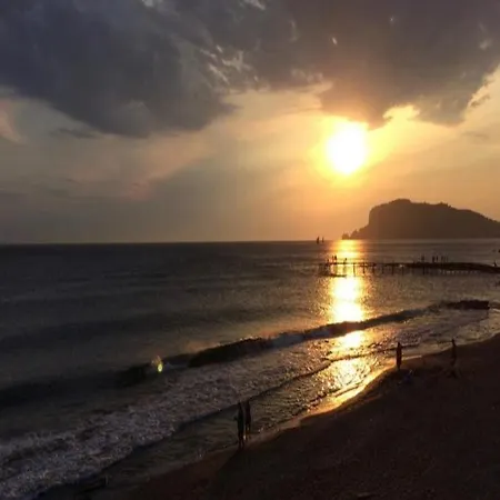 Holliday Residance Ninkar 2+1 Apartment Alanya